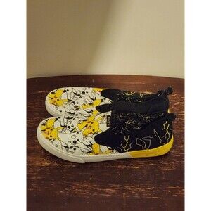Ground Up Pokémon Pikachu Men's Canvas Slip On Shoes Size 11.5